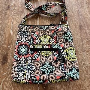 Vera Bradley crossbody purse. GUC
